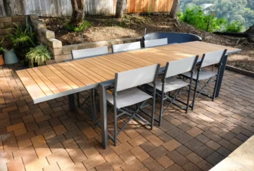Choosing Patio Furniture for a Restaurant's Opening-Night Party